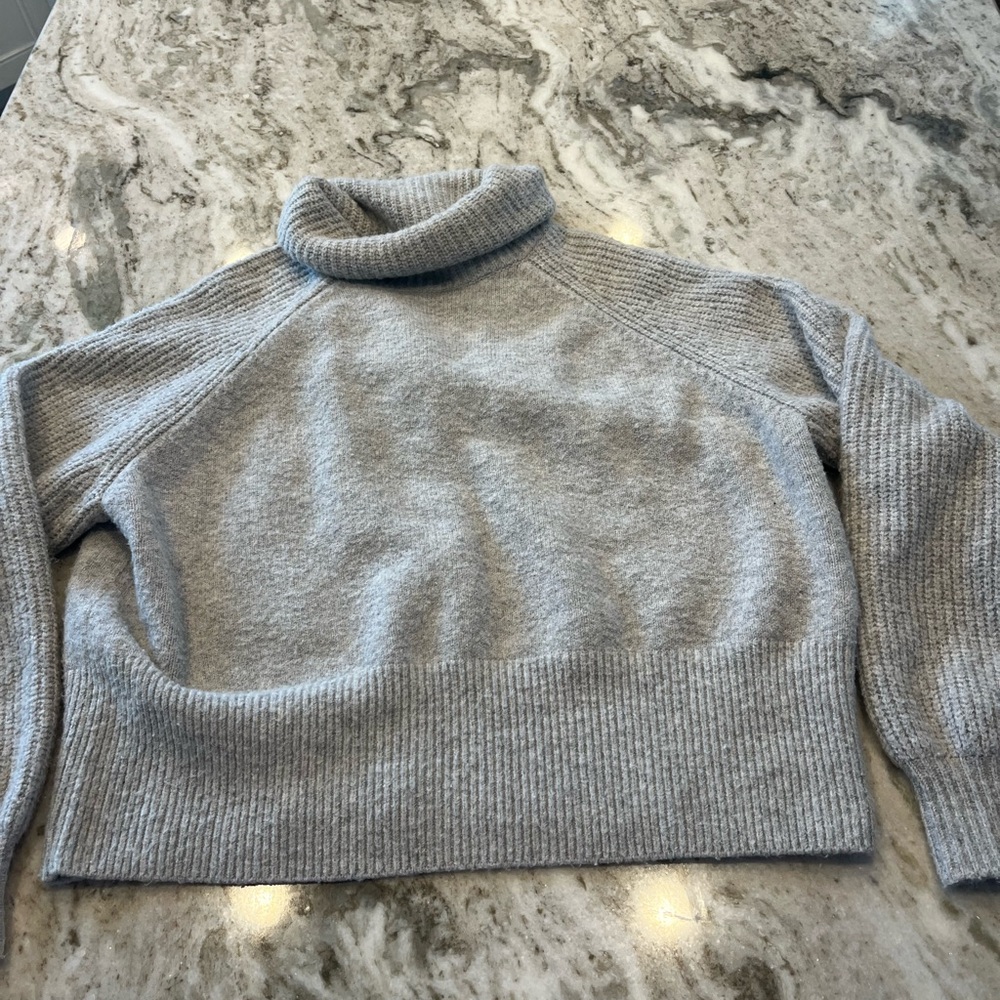 Nordstrom Elodie Grey Pullover Wool Turtle‎ Neck Long Sleeve Sweater